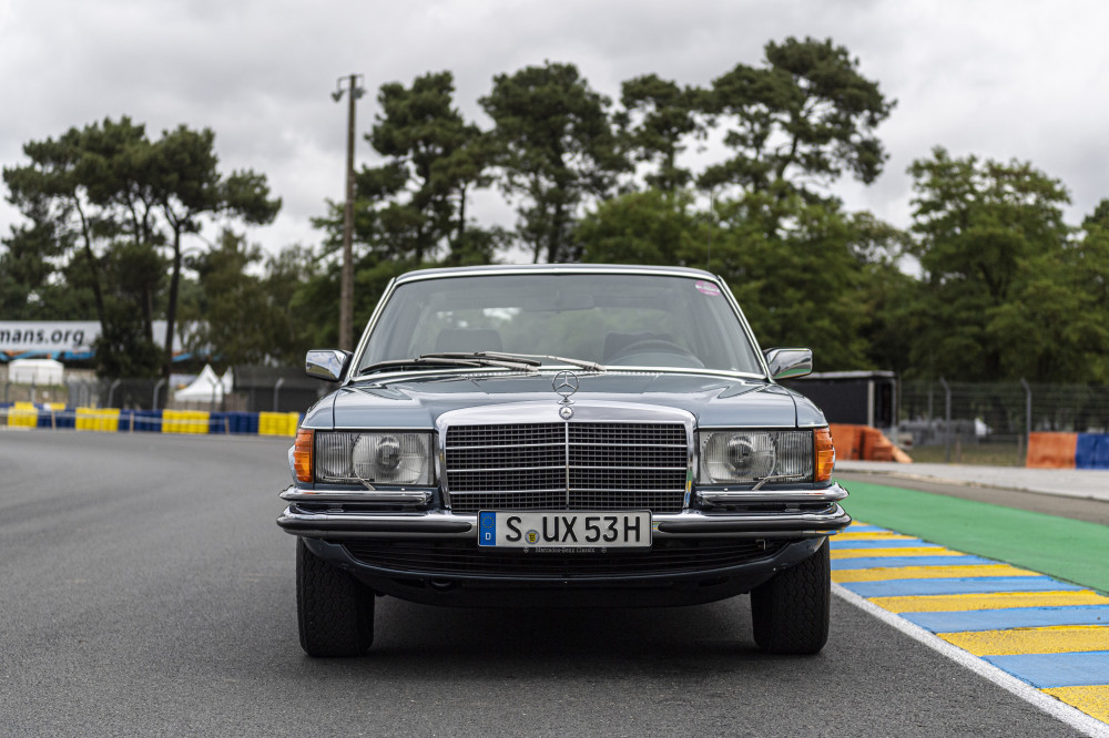 Mercedes-Benz 450 SEL 6.9